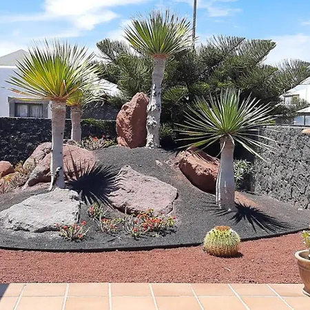 Adais * Playa Blanca