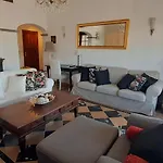빌라 Adais